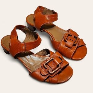 Chloe  Elegant Tan/ Brown  Leather Sandals Size 36.5/US 6.5